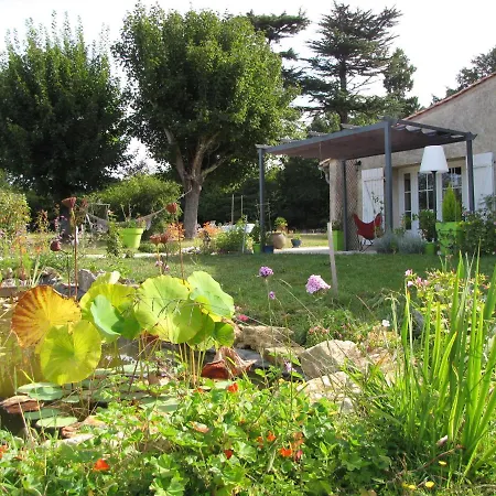 Chateau Ysard בית נופש *