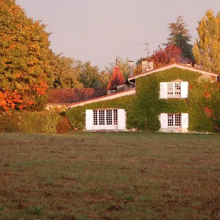 בית נופש Chateau Ysard *