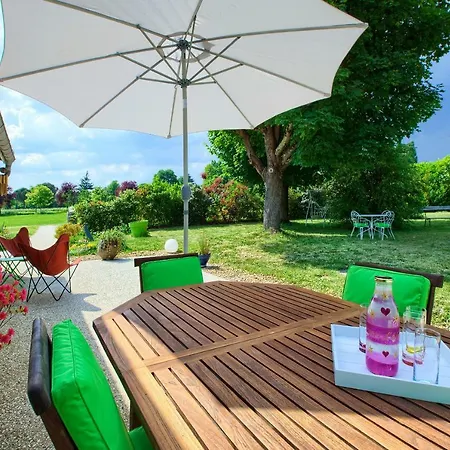 Chateau Ysard בית נופש *